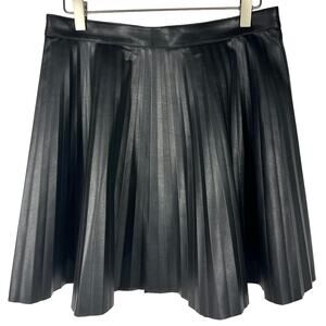 Express Faux Leather Pleated Mini Skirt Size 6 Black Grunge Punk Whimsigoth NEW